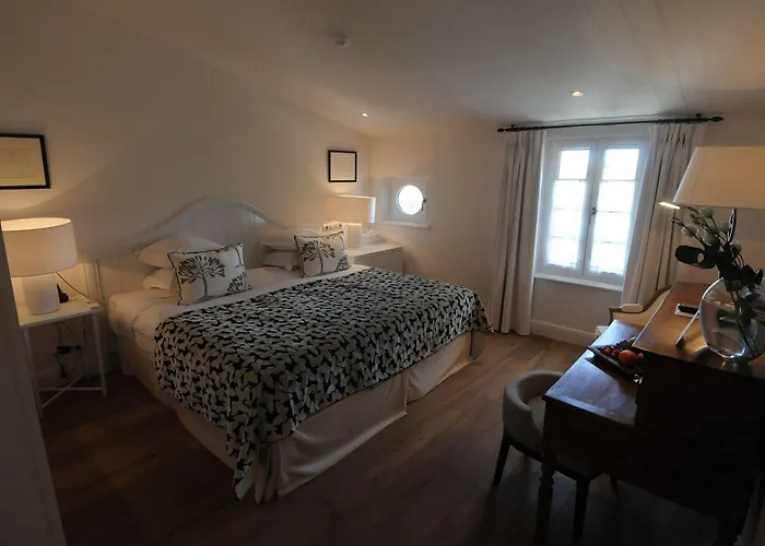 Clarisse & By Olivier Claire 5*