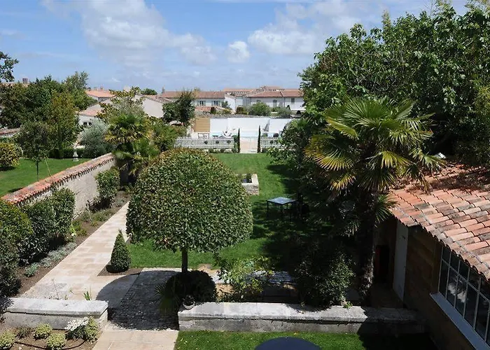 Clarisse & By Olivier Claire 5*