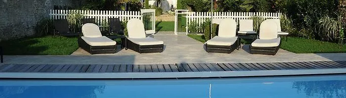 Clarisse & By Olivier Claire 5*