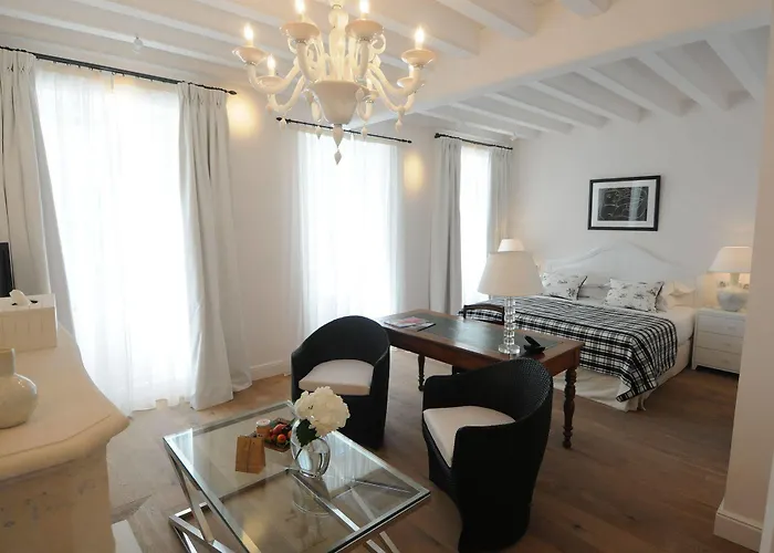 فندق Clarisse & By Olivier Claire 5*