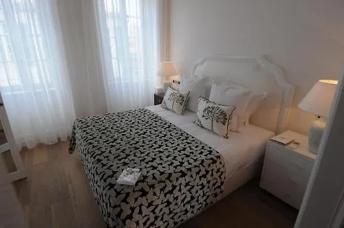 Clarisse & By Olivier Claire سان مارتن دو ر